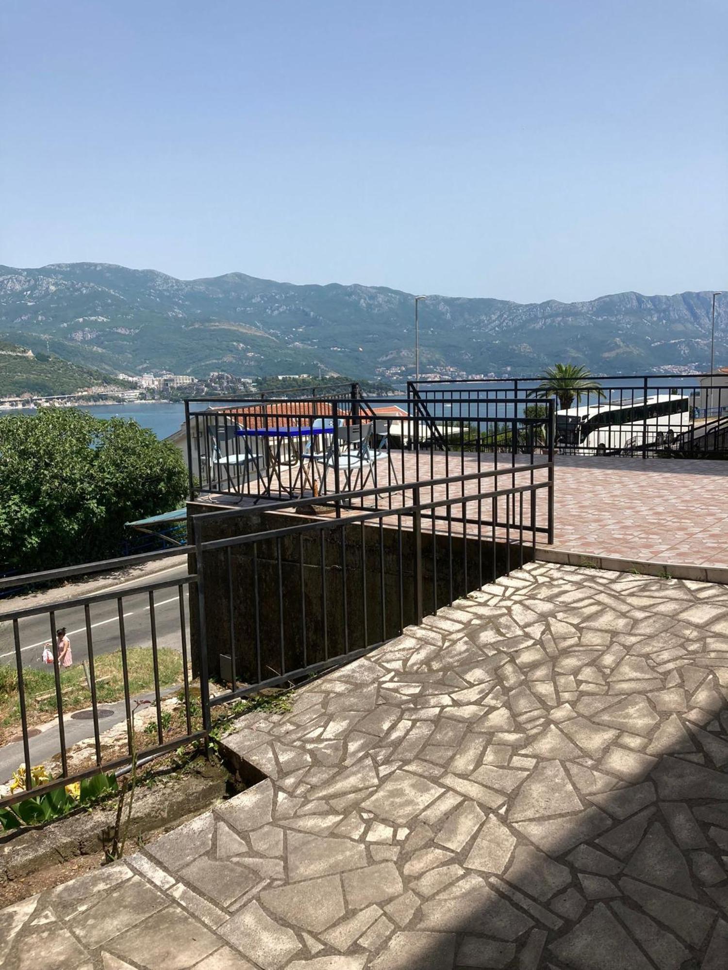Guest House Garden Budva Exteriör bild